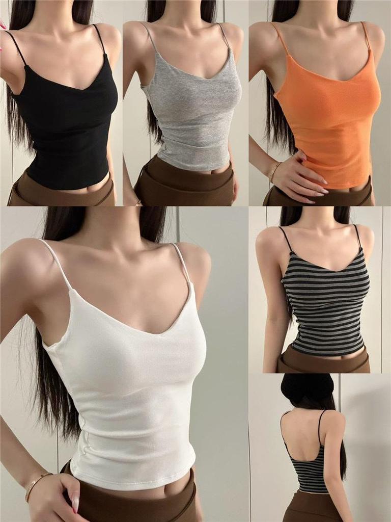 Canottiera con Scollo a V Pronta per l'Estate: Canottiera da Donna Aderente con Reggiseno Integrato – Sexy e alla Moda.