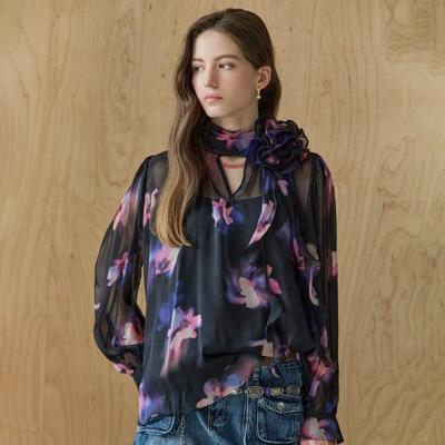 High Neck Chiffon Blouse With Flower Corsage Ze05qb013nh