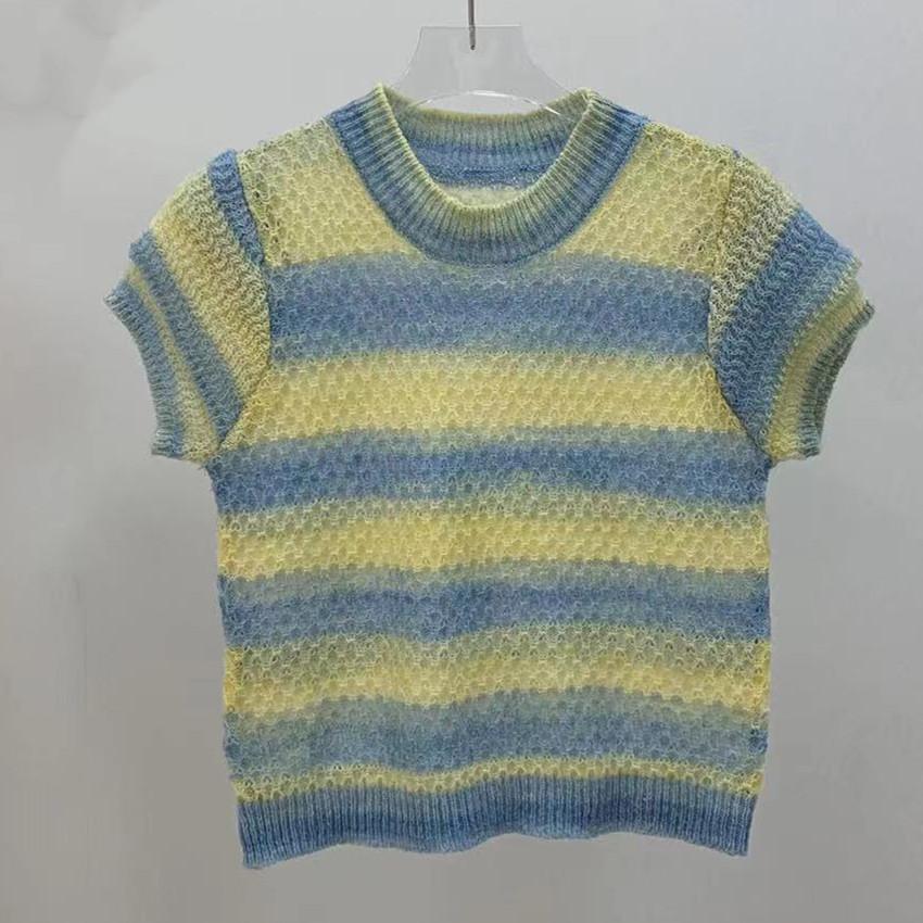 

Sweet Gradient Color Round Neck Knit Sweater Summer Niche Design Sense Short Tops Casual Summer Essential Comfort and Style Slim Fit Pullovers Tees One Size жовтий