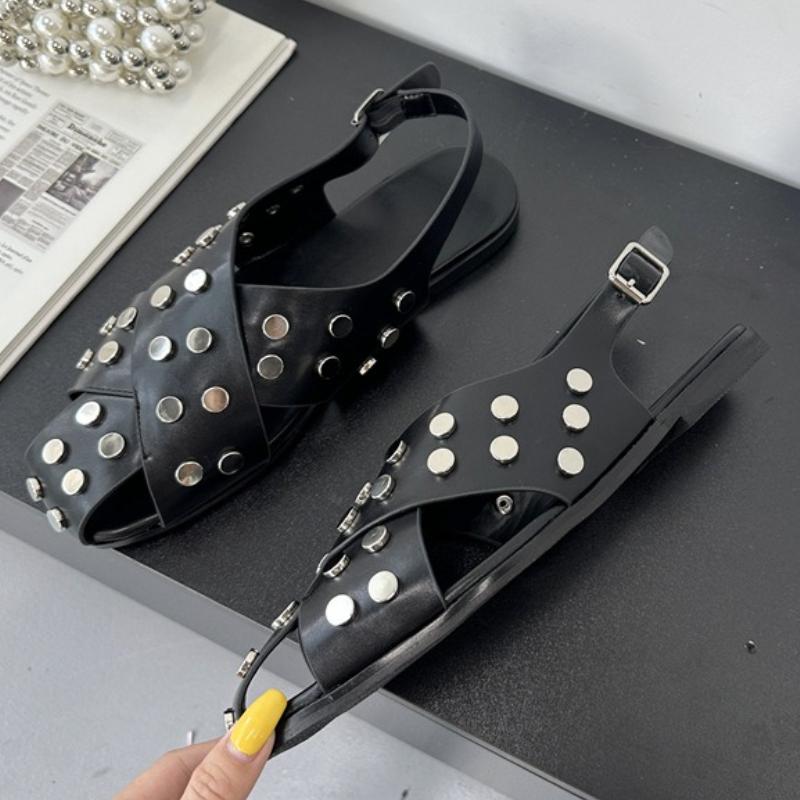 

Fashion High Quality Rivets Punk Flat Sandals Women Round Toe Back Strap Buckle 43 Plus Size Slippers Fashion Comfortable Zapatos Mujer 43 чёрный