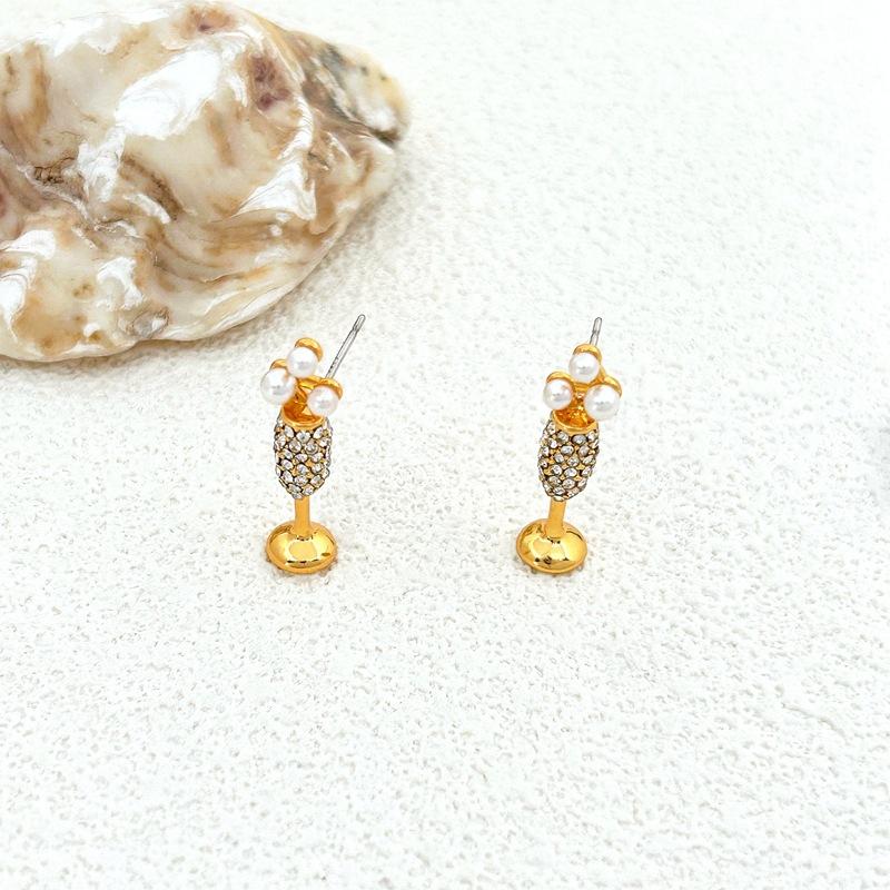 Fashion Personalized Wine Glass Shape Full Of Diamond Stud Earrings золотой