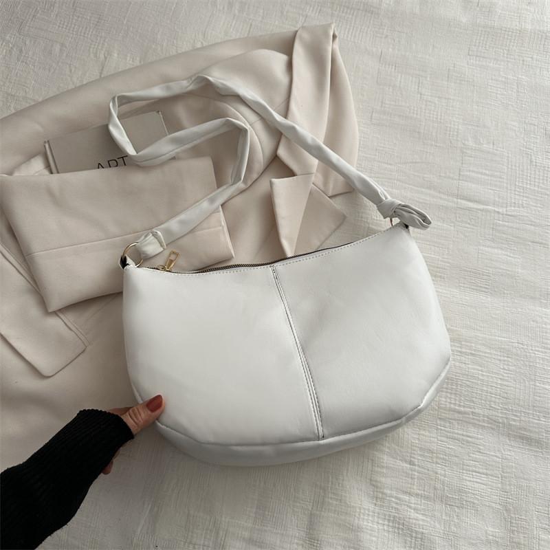 

Vintage-inspired Large Capacity Tote Bag For Women Retro Style Shoulder Bag Pu Leather With Zipper Closure білий