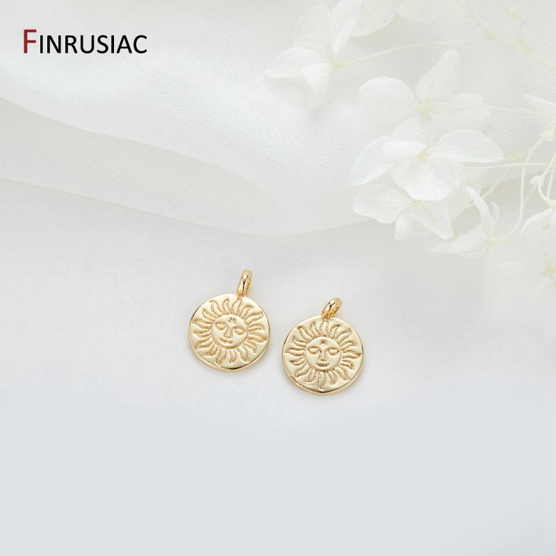 

2025 Trendy Design 5 Types Charms,Bee / Flower / Portrait Pattern Round Commemorative Coin Pendant DIY Jewelry Making Accessory