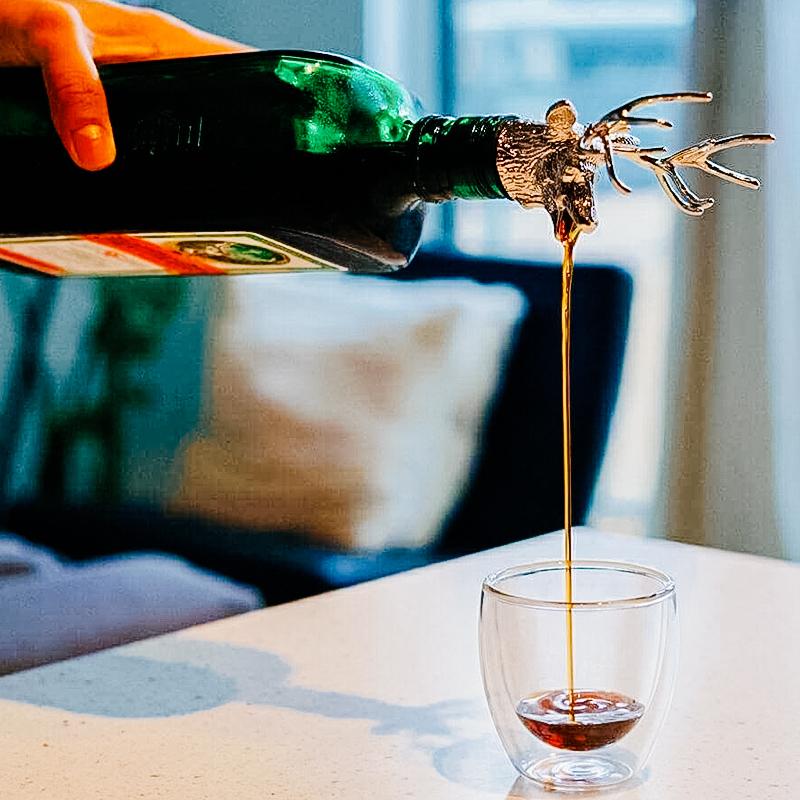 Wine Bottle Pourer Stopper Stainless Steel Deer Stag Head Dragon Head Unique Wine Aerators Bar Tools Barware