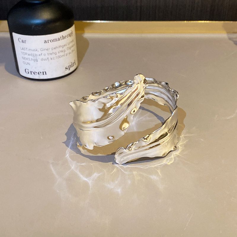 Style Special-Interest Design Snake-Shaped Armband Fashion, Personalized and Exaggerated Simulated Snakes Bracelet Metal Sweet Cool Sexy Arm Chain