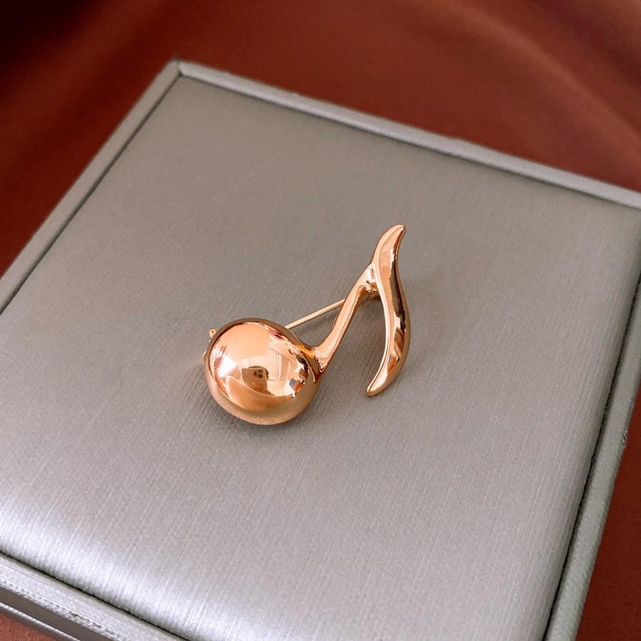 Średniowieczna Vintage Broszka z Kontrastującą Pszczołą Inkrustowana Diamentami Retro Lekki Luksus High-endowa Korsaż Wykwintne Wszechstronne Dodatki Kobiety