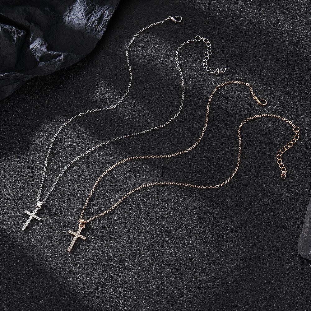 Versatile Cross Necklace Fashionable Personalized Diamond Necklace