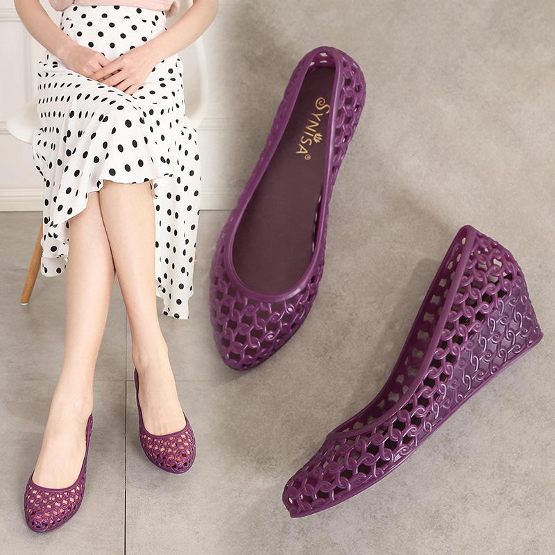 Fashion Summer Fashion Jellies Footwear Woman Flats Soft Clogs Platform Casual Female Sneakers Low Heels Dress New Creepers Shoes