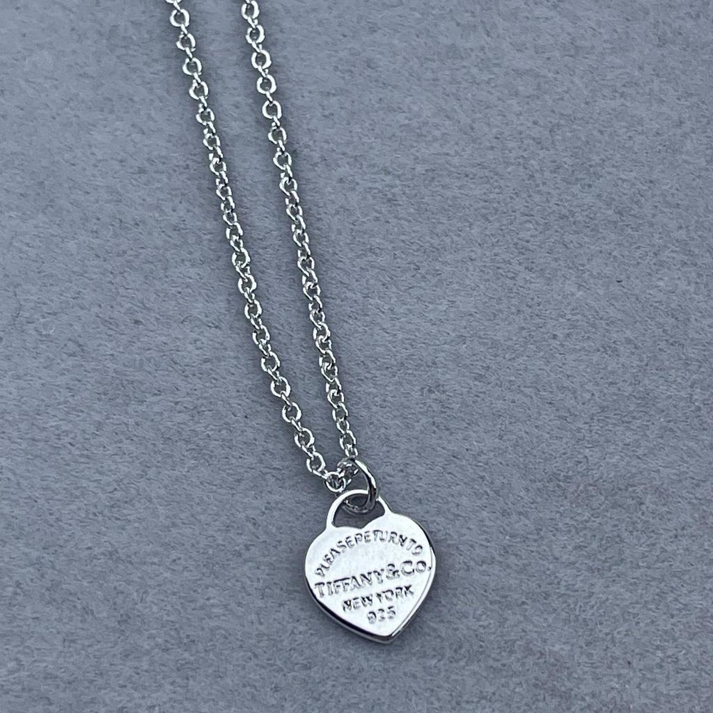 Collar con Colgante de Corazón de Plata de Ley 925 para Mujer Familia T con Diamantes y Esmalte, Cadena Clavicular Azul Clásico, Colgante para Mejor Amiga