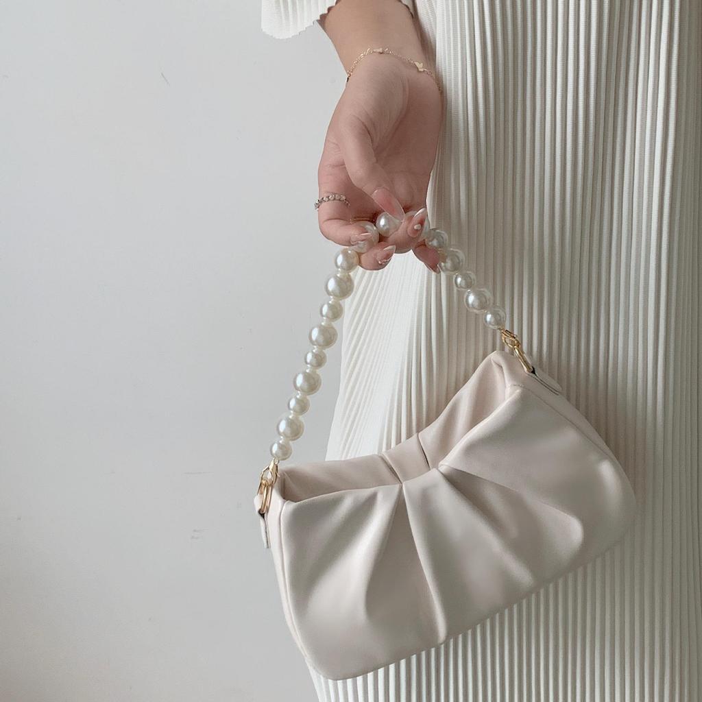2026 High-End Soft Leather Cloud Bag: Women's Chain Pleated Shoulder & Crossbody Bag