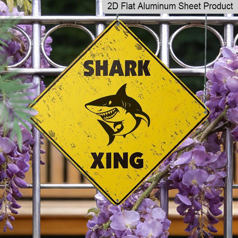 

2D Flat, 1pc Vintage Shark Warning Sign - Rustic Caution Shark Decor Metal Sign Suitable for Fishermen, Hunters, Durable Indoor/Outdoor Iron Wall 20*20cm