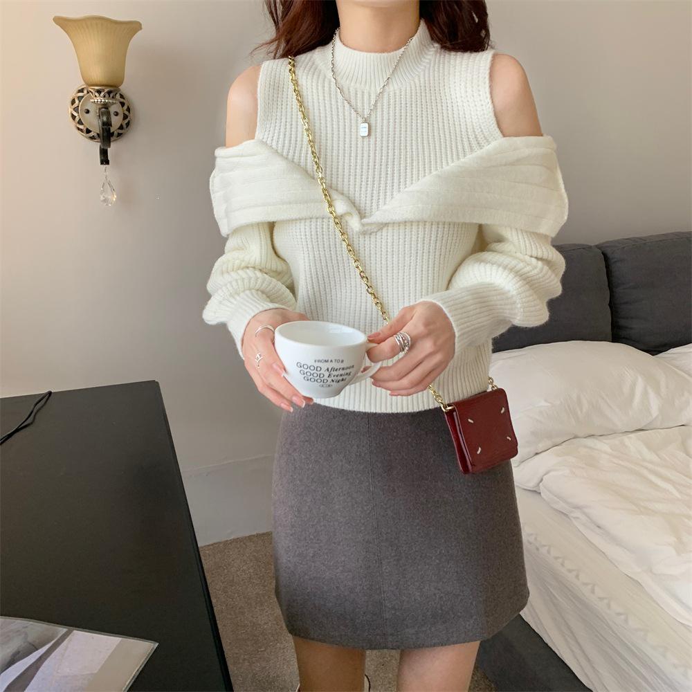 Korean Early Autumn Off-the-Shoulder Sweet & Spicy Knit Top - Women's Elegant Lazy Style Knitwear