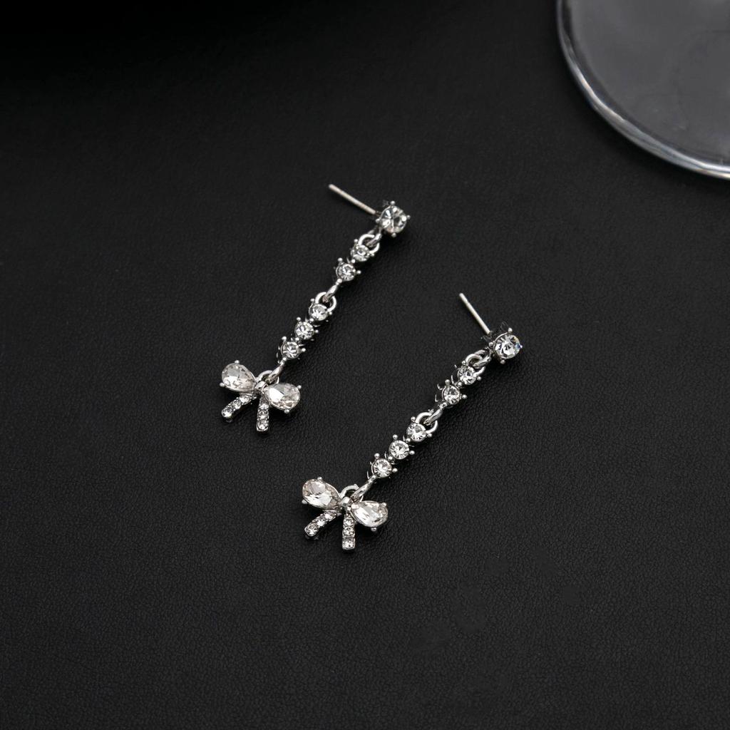 Light Luxury Bow Diamond-Encrusted Long Fringed Earrings, Super-Flash Exquisite Micro-Inlaid Stud Earrings Jewelry