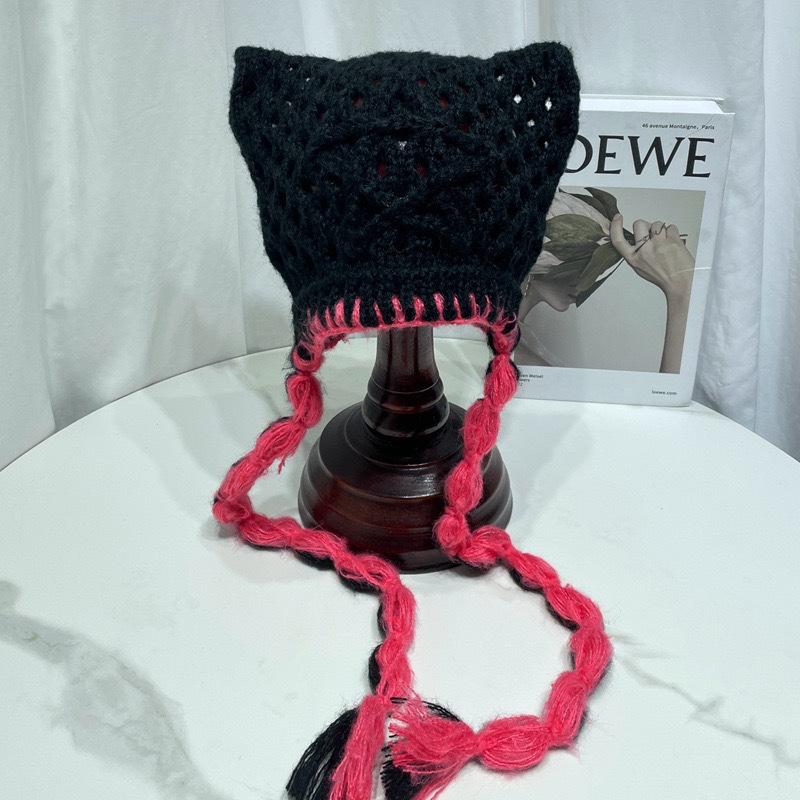 Ręcznie szydełkowana uszanka traperska z kocimi uszami