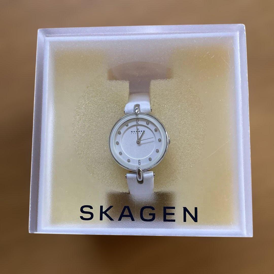 Used SKAGEN watch white