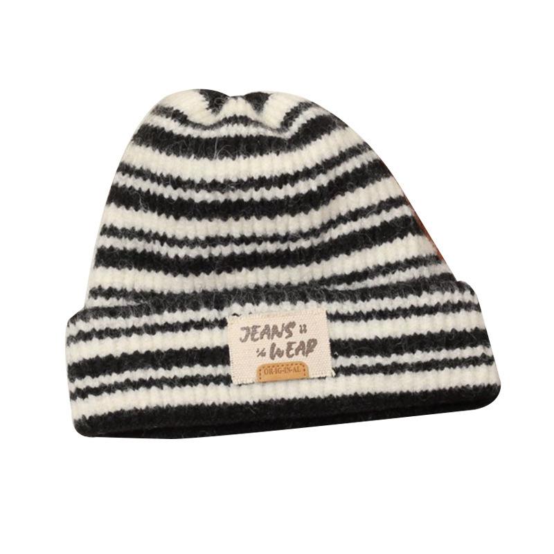 Large Head Circumference Knitted Hat Striped Color Matching Versatile Autumn and Winter Warm Fashion Label Small Woolen Hat Showing Face