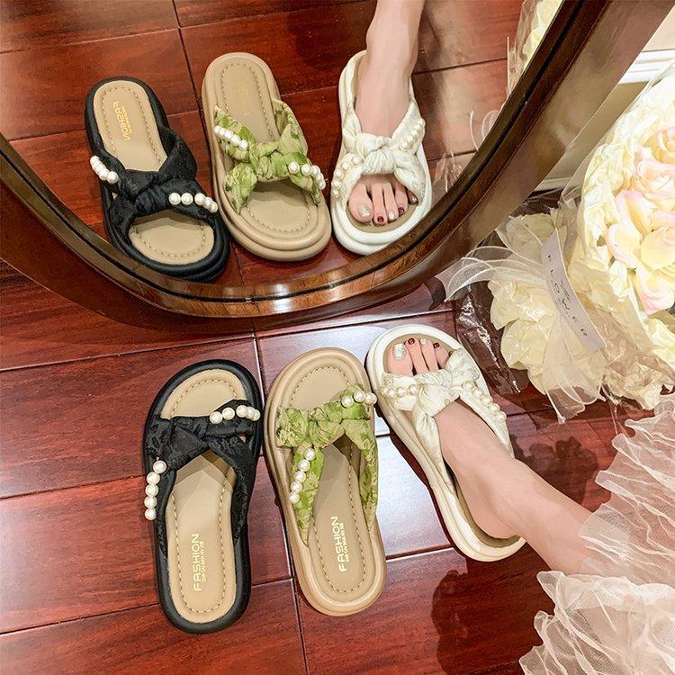 Cool Slippers Women's Summer Outer Wear Fashion 2025 New Beautiful with Skirt Platform Beach Sandals Pregnant Women One-word