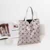 Diamond Geometric Tote: 2024 Fashionable Large-Capacity Shoulder Bag for Women