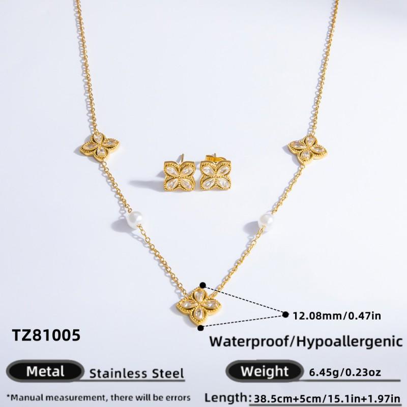 Stainless Steel Four Leaf Clover Necklace Earring Set Women Lightweight Hypoallergenic Jewelry Elegant Minimalist