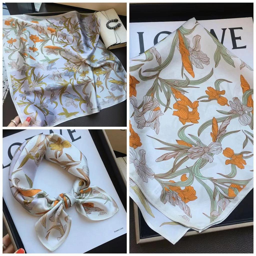 Eleganti Foulard di Seta da Donna Con Centinaia di Camicie, Assistenti di Volo, Decorazione Professionale, Protezione del Collo, Foulard, 70 Foulard Quadrati Piccoli.