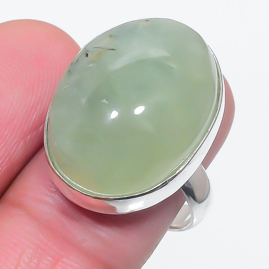 

Кольцо из серебра 925 пробы с натуральным пренитом, размер 8,5 W4o26