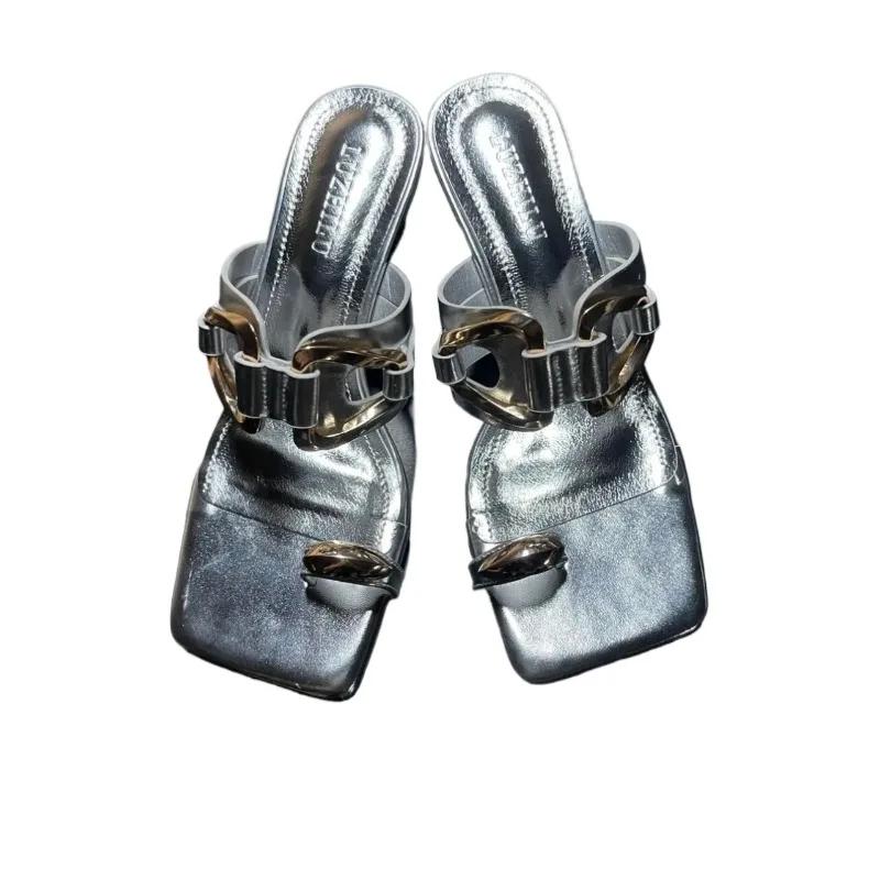 2025 Summer New Open Toe Women's Modern Slippers Square Toe Metal Decoration Med Heel Sandals Dress Thong Slippers