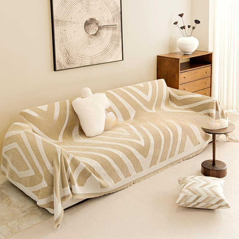 

Полотенце для дивана Четыре сезона Универсальные Нескользящие Подушки для сиденья Осень и Зима Новый Простой Современный Чехол для дивана Полное Покрытие Ткань 180*130cm