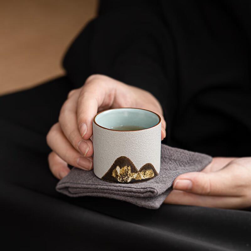 Chinese Style Hand-painted Landscape Ceramic Teacup