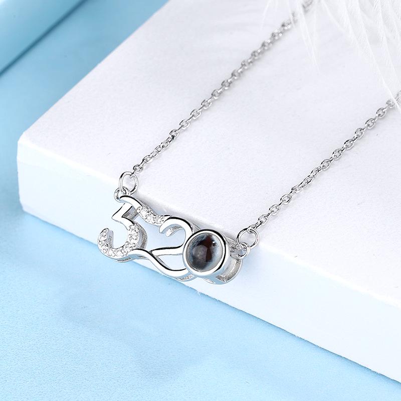 Rose Gold 100 Languages Projection Necklace - Fashionable Clavicle Choker for Women