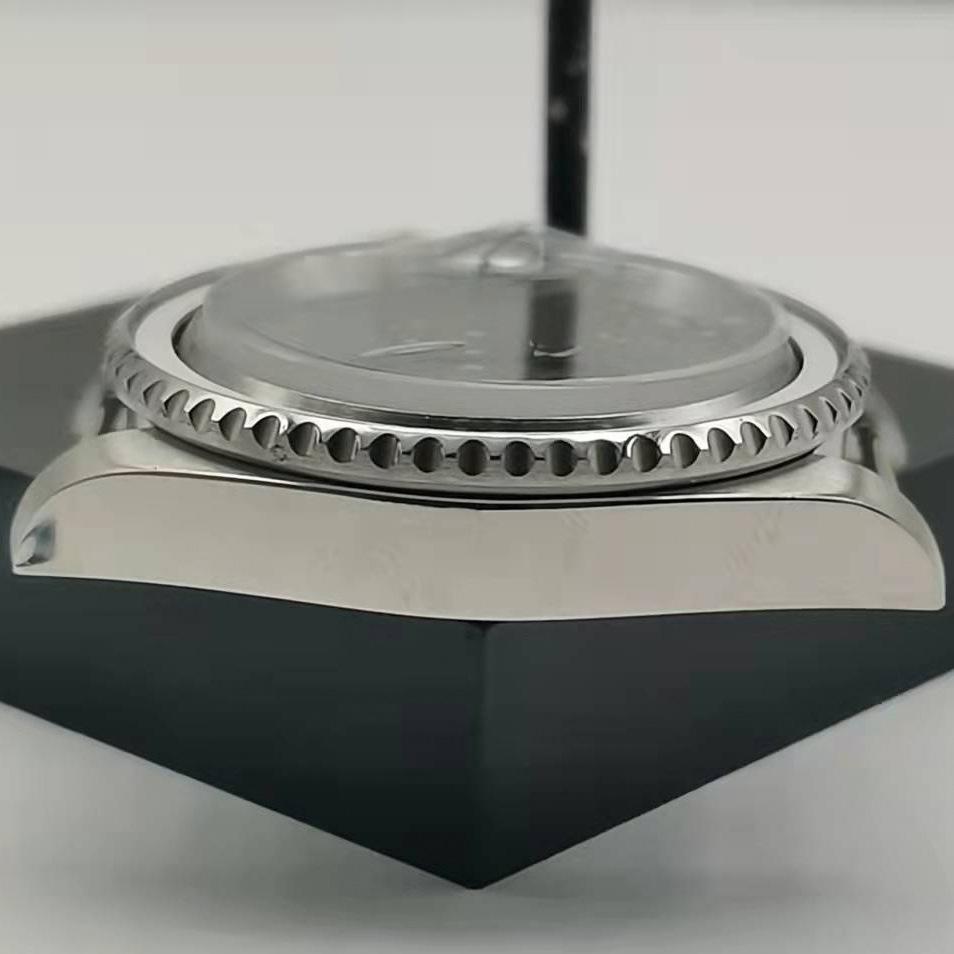 40MM Automatic Mechanical Watch Case for NH35/NH36 Movement, Submariner Style, Large Dial Compatible.