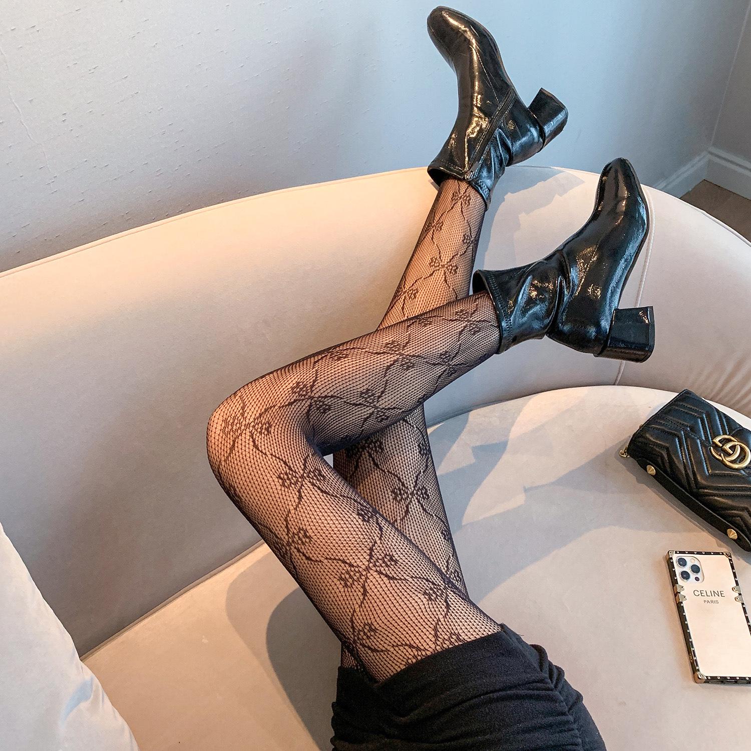 

Спокусливі чорні сітчасті панчохи - Європейський та американський великий розмір з дизайном у вигляді бантика та літери One size simple package (white card + OPP)