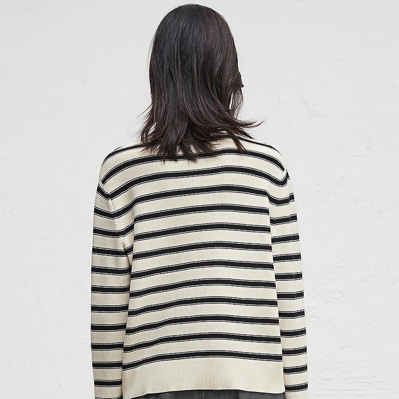 broadcast Women's Lightweight Fall Crew Neck Sweater
