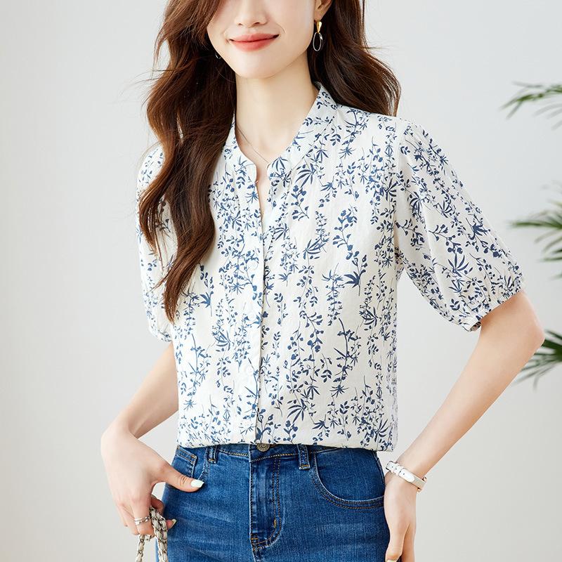 

Blue and White Porcelain Small Floral Short-sleeved Shirt for Women In Summer New Style New Chinese Style Age-reducing Temperament Top M