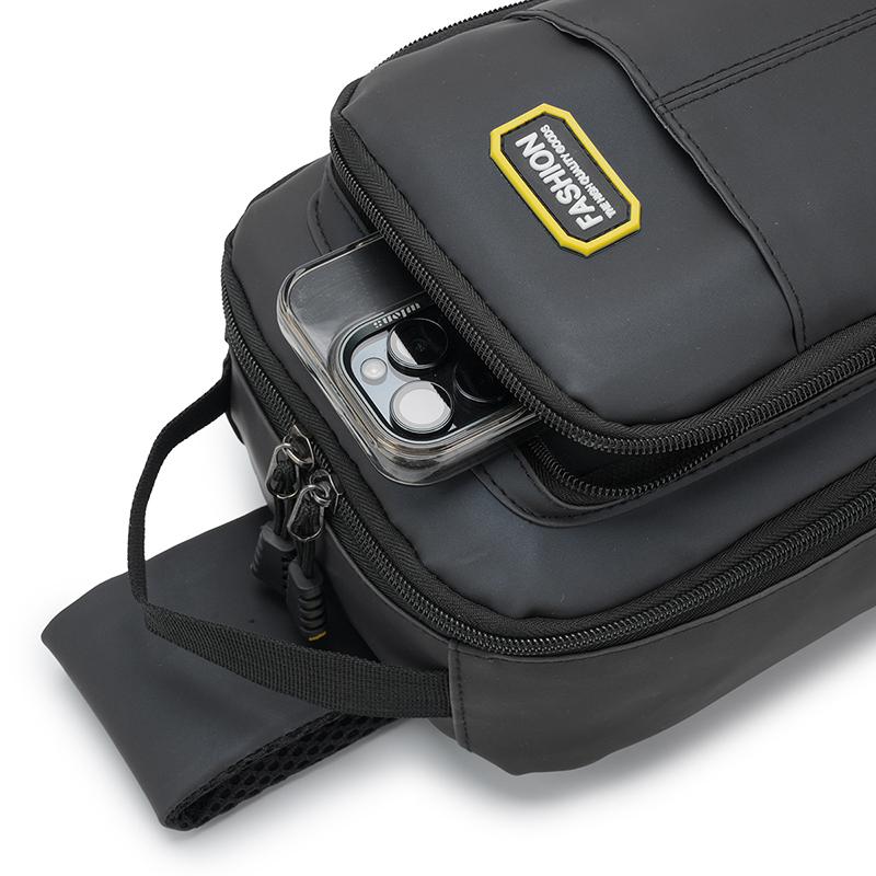 Men's Chest Bag Large Capacity Outdoor Crossbody Bag