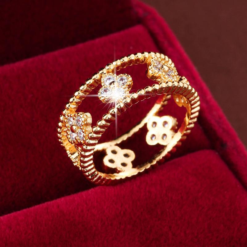 Unisex Creative Four-Leaf Clover Hollow Ring - Pure Copper, Fashionable and High-End Feel