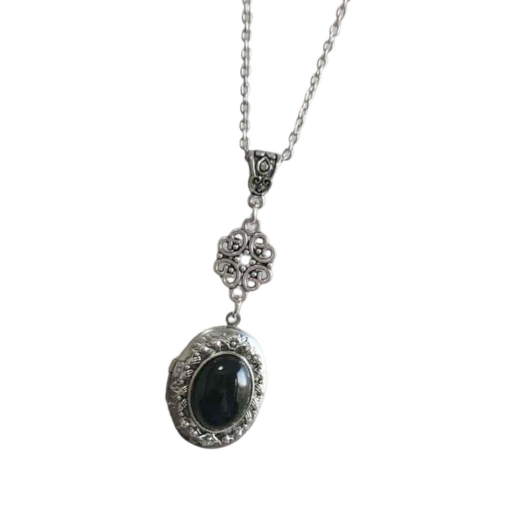 Oval Pendant Necklace For Women Vintage Red Quartz Crystal Clavicle Chain Jewelry Accessories for Party