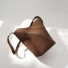 Niche Soft Cowhide Commuter Bucket Bag Women's New Large-capacity Shoulder Messenger Handbag