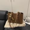 Herbst und Winter neue Retro Pendler zur Arbeit vielseitige Umhängetasche Gefühl Tragetasche vielseitige Senior Gefühl Umhängetasche Frauen