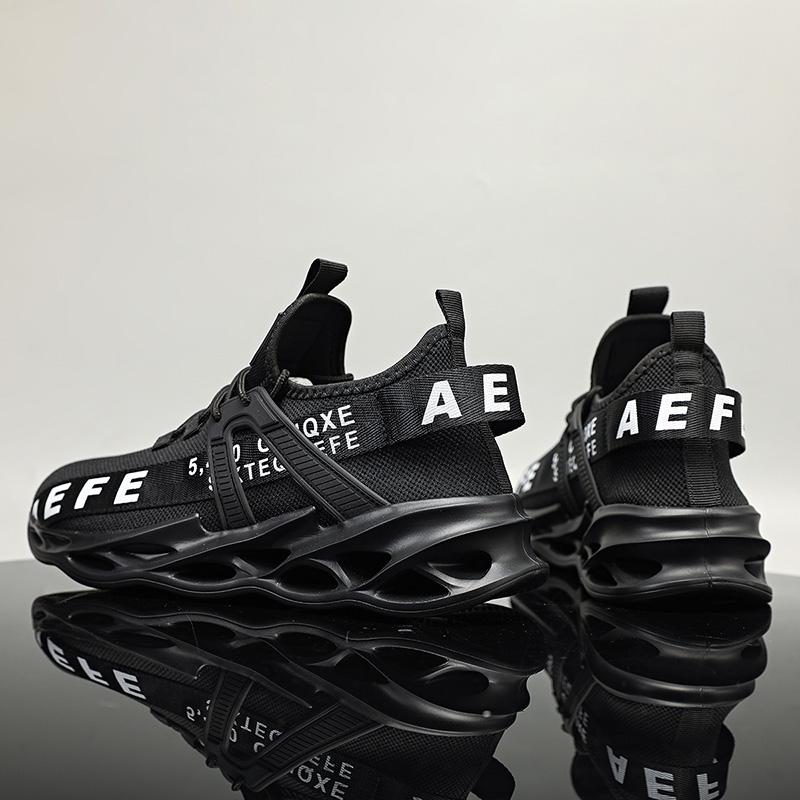Hot Selling Men's Lightweight Comfortable Mesh Breathable Tennis Sneakers Men Black Casual Shoes Thick Sole Mens Running Shoes