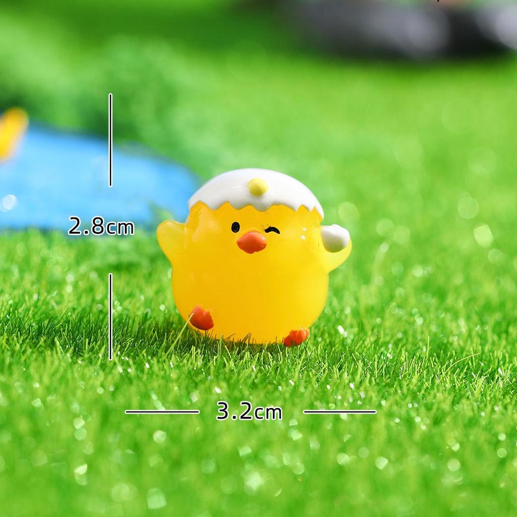 High-End Resin Micro Landscape Chicken Ornaments