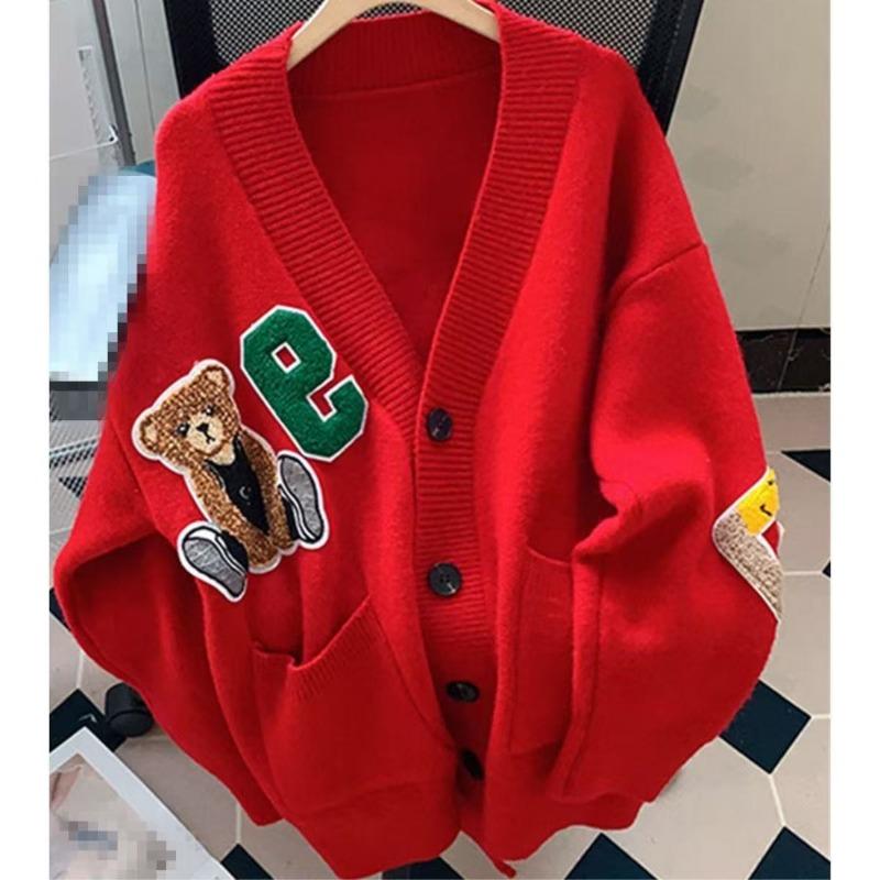 

College style knitted cardigan women s spring and autumn wear loose lazy style V-neck embroidered bear sweater jacket tide 3XL/135-150 червоний