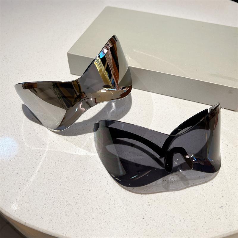 New Fashion Vintage Ladies Cat Eye Oversized Sunglasses Women Luxury Brand Designer Goggle Sun Glasses for Man