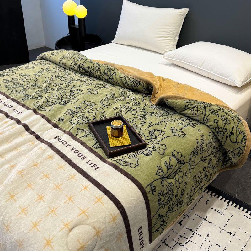 Soft Flannel Throw Blanket Lightweight Warm Bed Blanket For Bedroom Couch