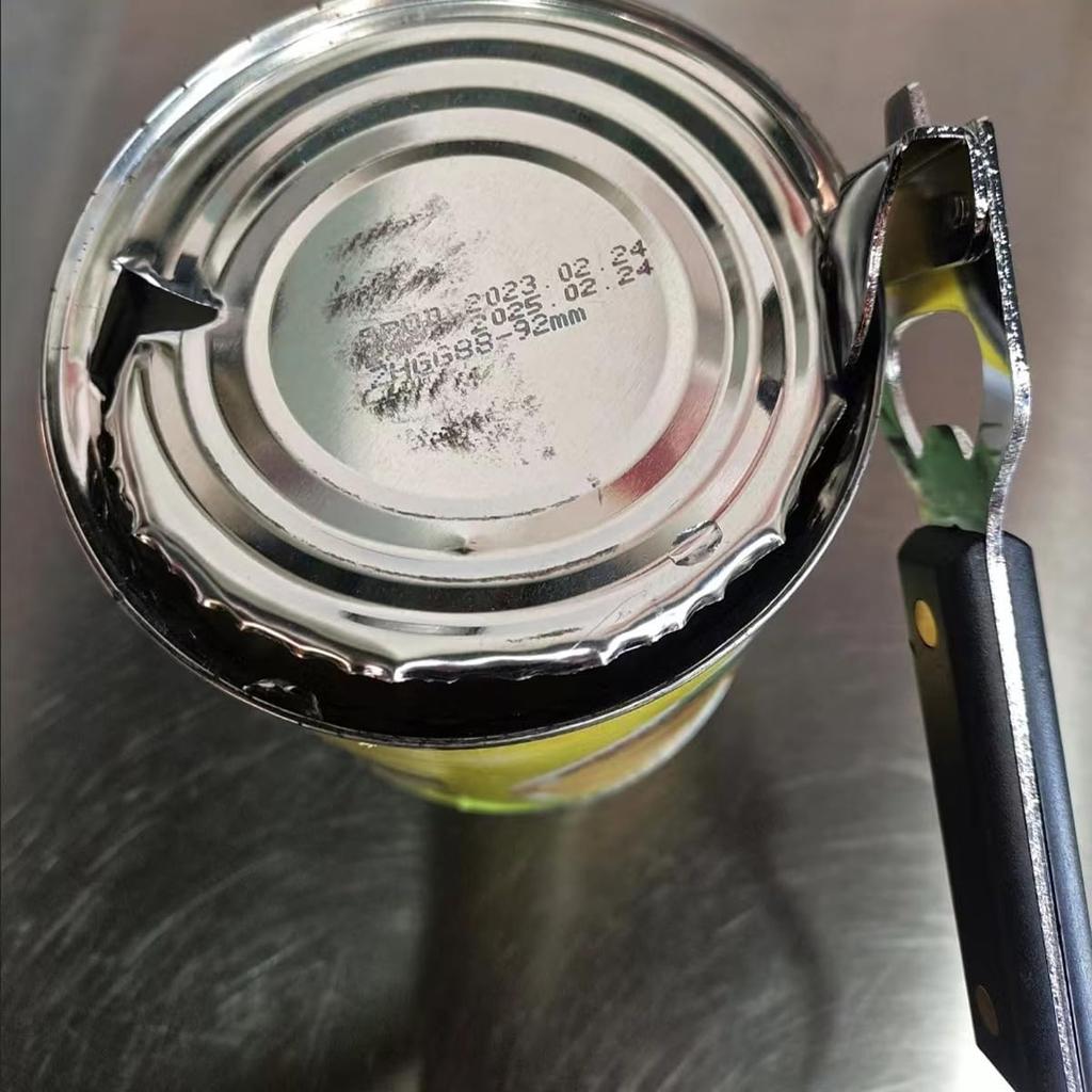 Bottle Opener - Manual Can Opener - Versatile 4-In-1 Can Opener for Kitchen Restaurants and Camping Trips (2)