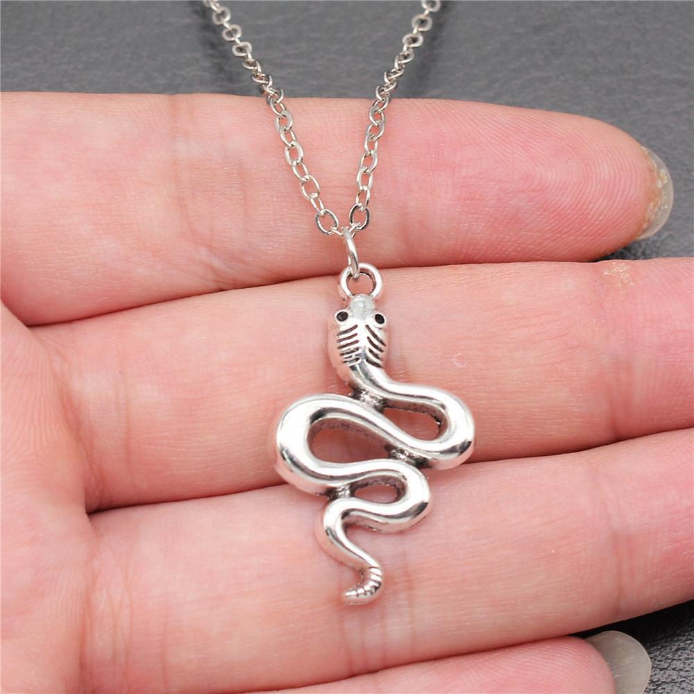 Dragon Snake Spider Gothic Pendant Antique Bronze Metal Daughter Choker Necklace Hot Sale
