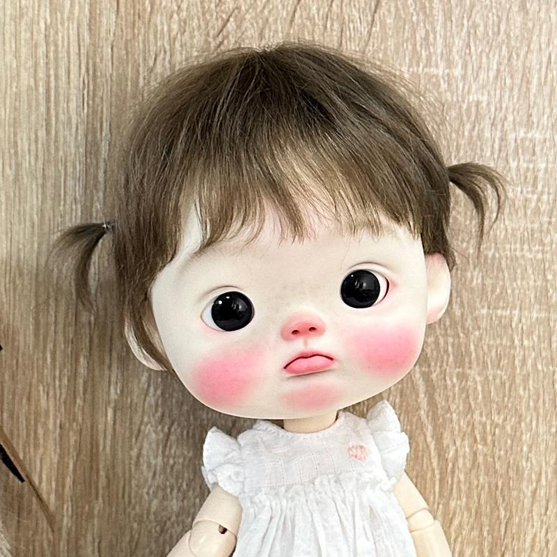 BJD Wig Qbaby Blyth Amydoll Cute Soft Bangs Ponytail with Long Hair For Big Head Doll Dolls Toy Doll Accessories 10 Inches