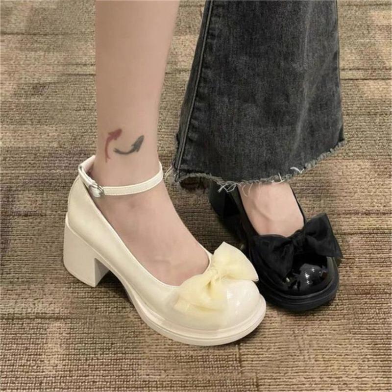 Women's Niche High-heeled Versatile Retro Bridesmaid Shoes and Casual Leather Shoes