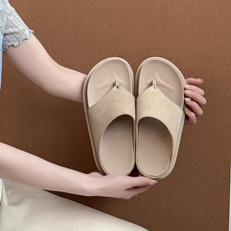 

Thick-soled retro yellow pinch-on flip-flops shoes women s shoes new summer wear seaside sandals 40 абрикосовый