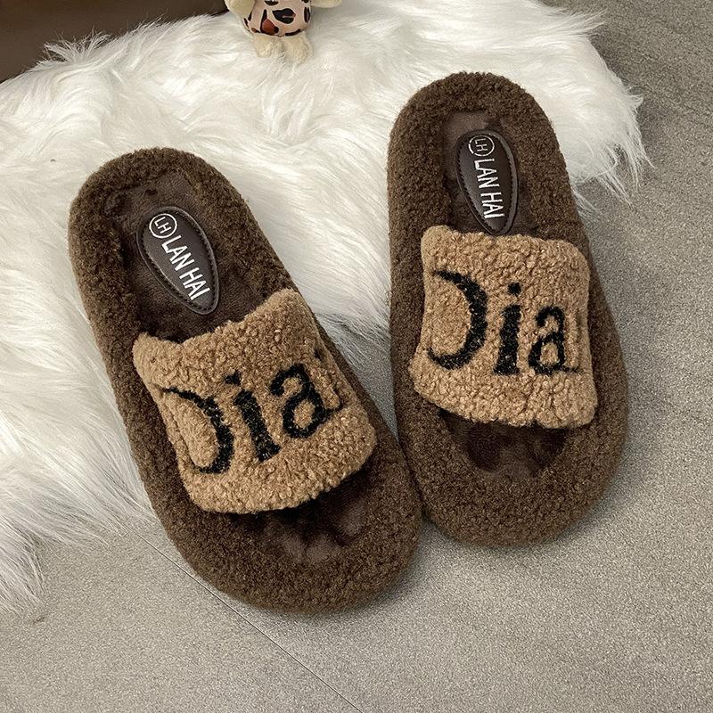 Mao Mao Slippers Women's Outer Wear 2025 Autumn and Winter New Korean Version Thick Bottom Heightening Versatile Non-slip Plush Cotton Slippers