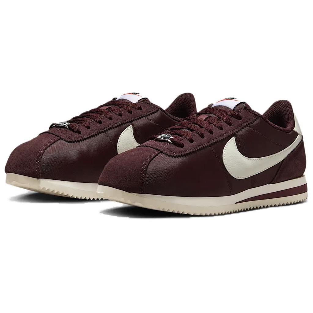 Nike Textilní boty Cortez Burgundy Crush/Sail Dámské tenisky Červené DZ2795-605